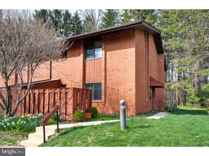 606 Worthington Drive - Photo 1