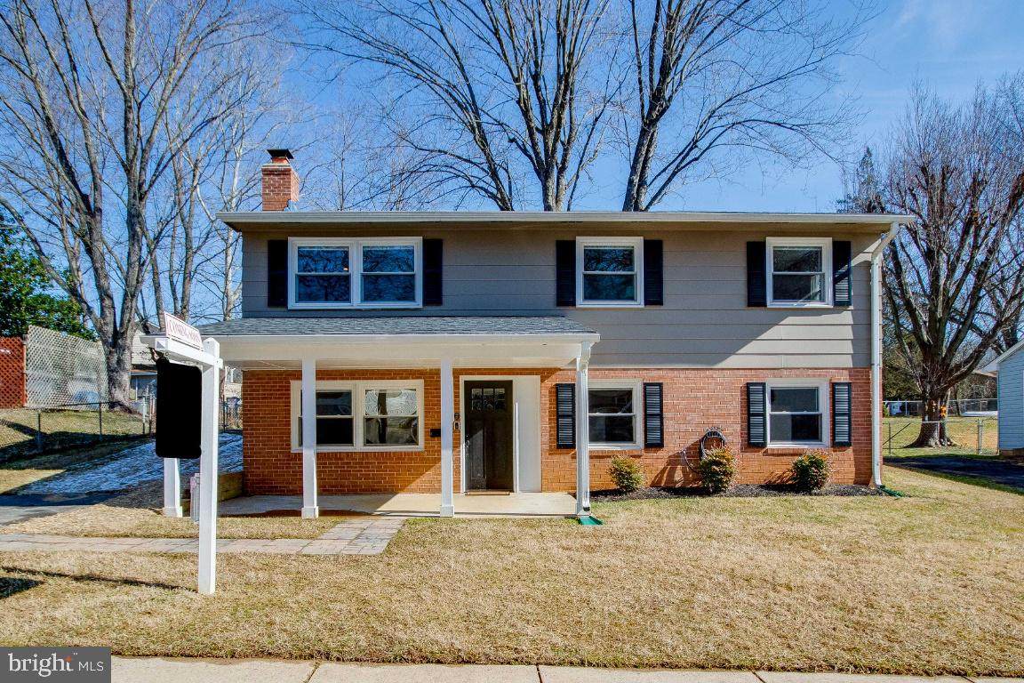13709 Greenbriar Drive - Photo 1