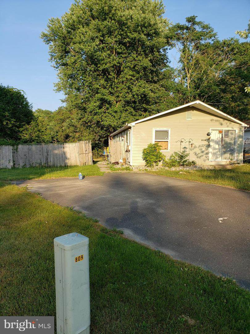 196 Gibbons Court - Photo 1