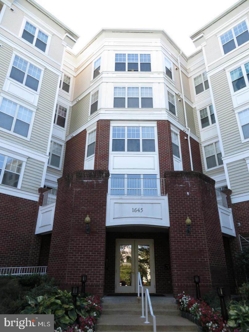 1645 International Drive - Photo 1