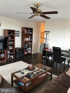 210 Locust Street - Photo 1