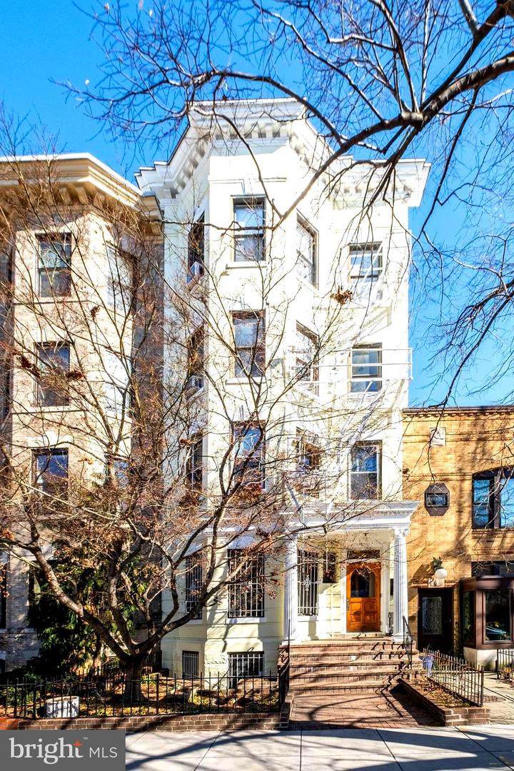 1731 20TH STREET - Photo 1