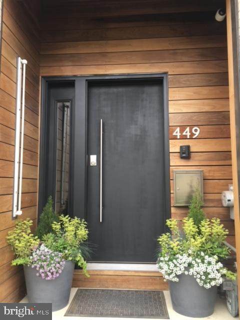 449 Wallace Street - Photo 1