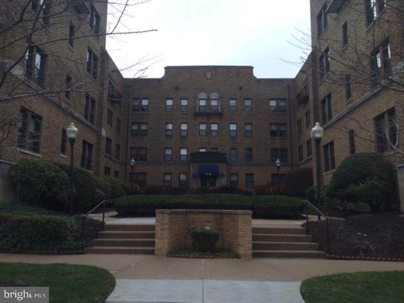 900 Valley Road - Photo 1