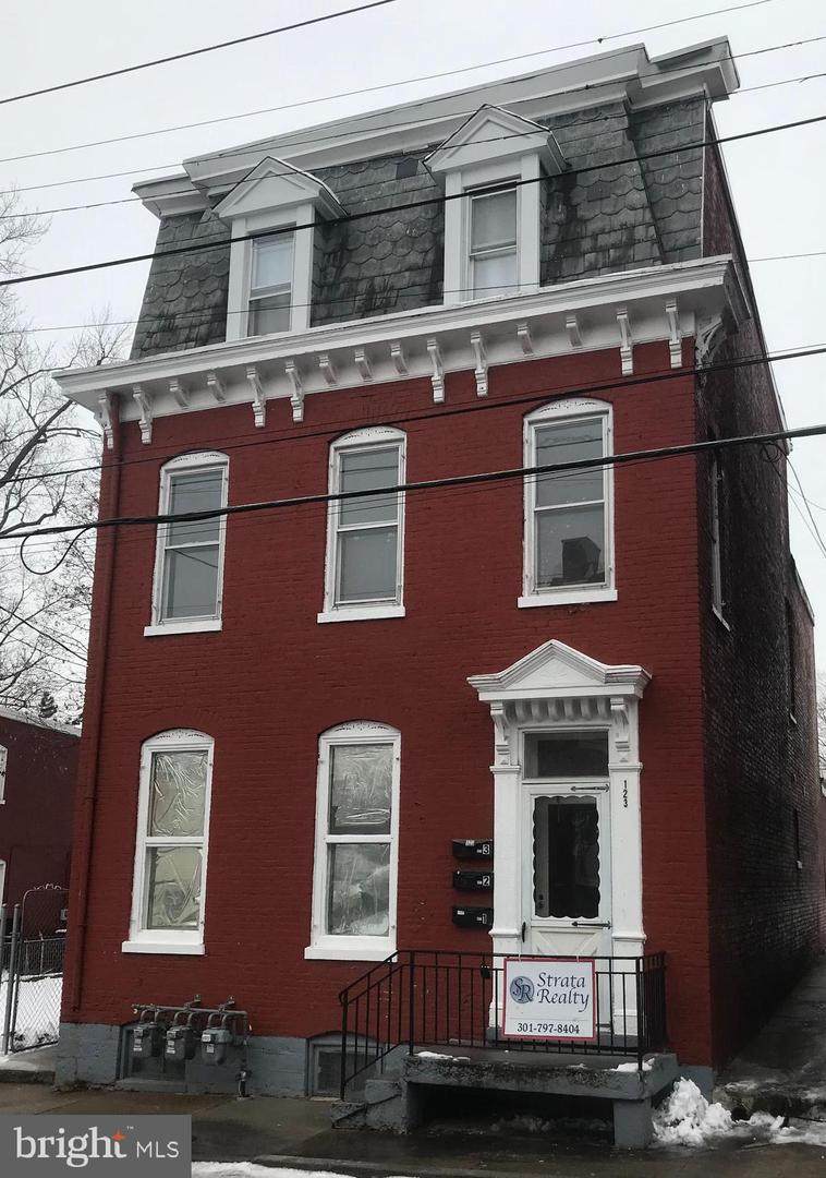 123 East Avenue - Photo 1