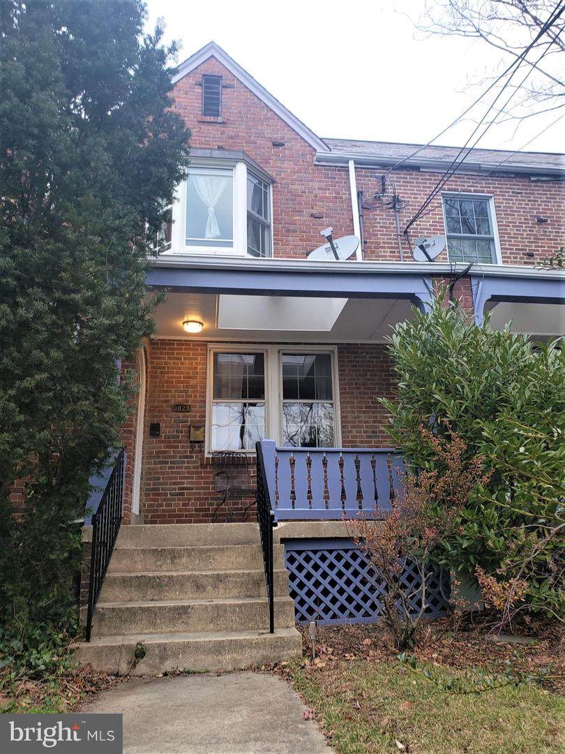 3829 Calvert Street - Photo 1
