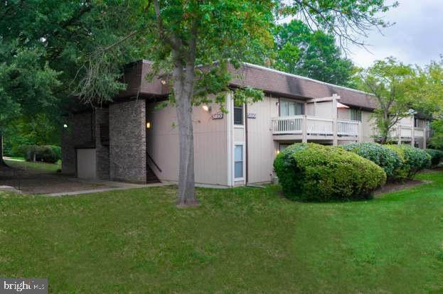 5810 Royal Ridge Drive - Photo 1
