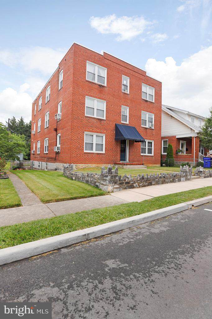855 Mulberry Avenue - Photo 1