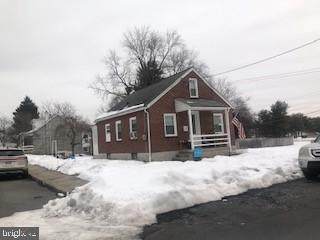 327 Noble Street - Photo 1