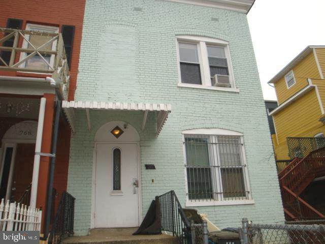 770 Gresham Place - Photo 1