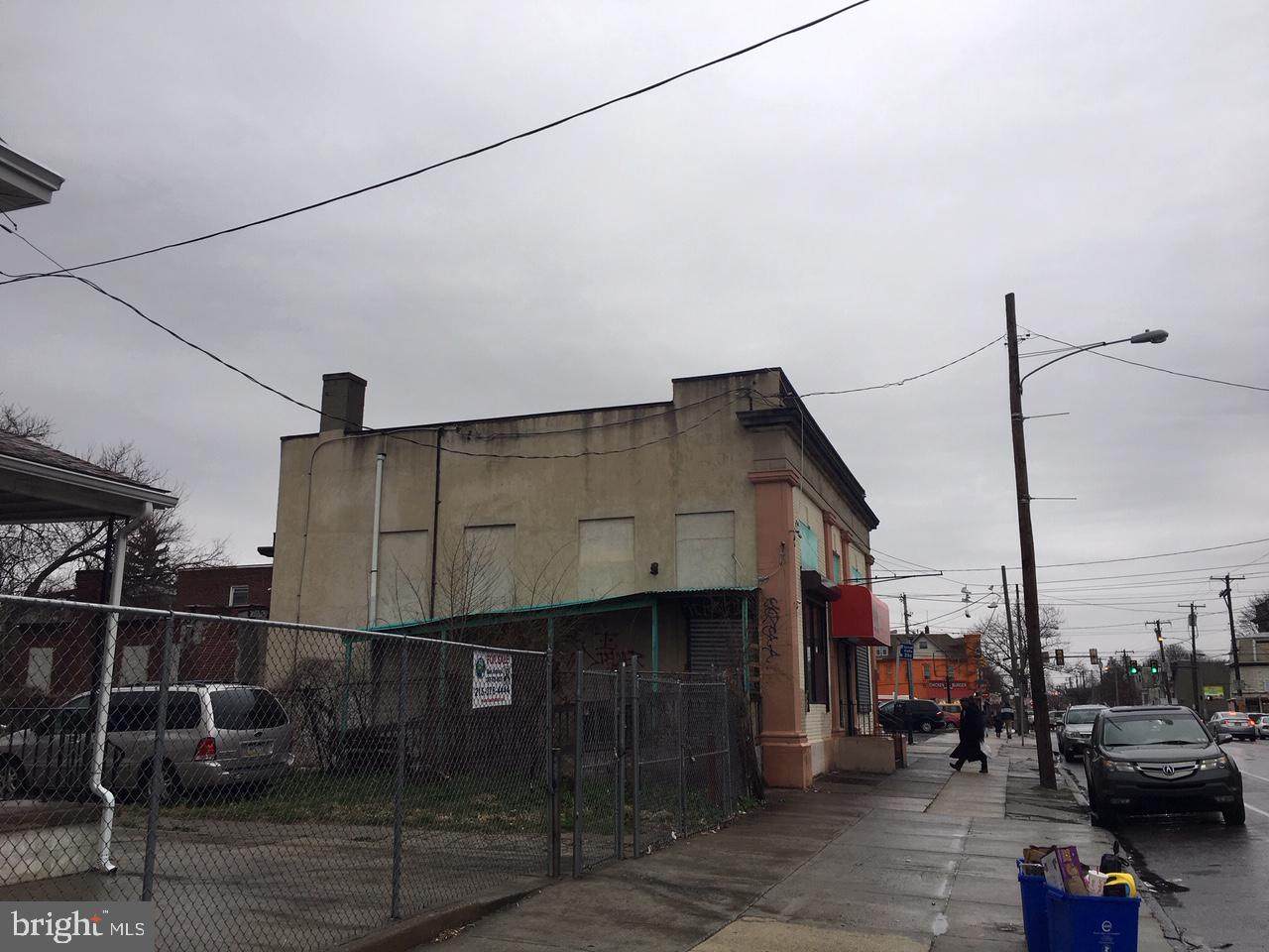 723-27 Chelten Avenue - Photo 1