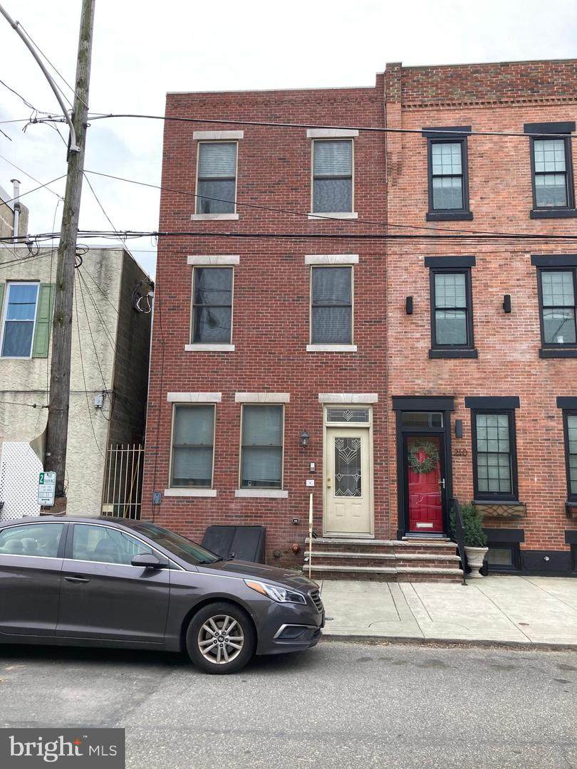 208 Greenwich Street - Photo 1