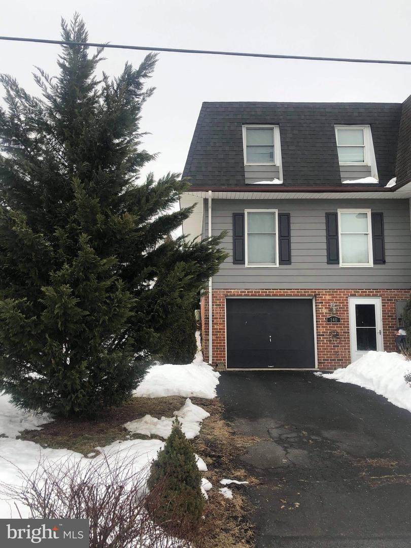 140 Meadowcreek Drive - Photo 1