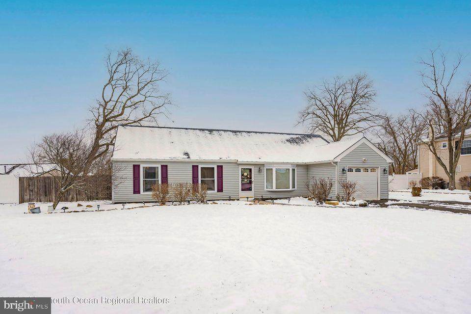 1002 Goose Creek Road - Photo 1