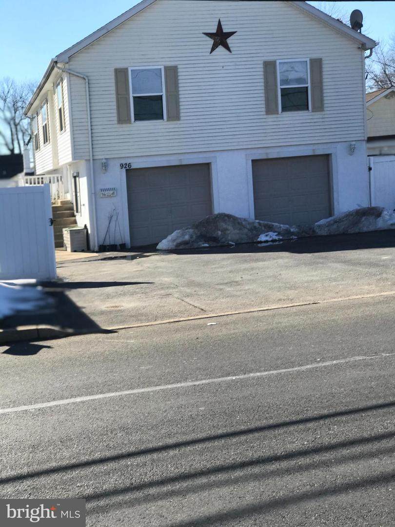 926 Cedar Avenue - Photo 1