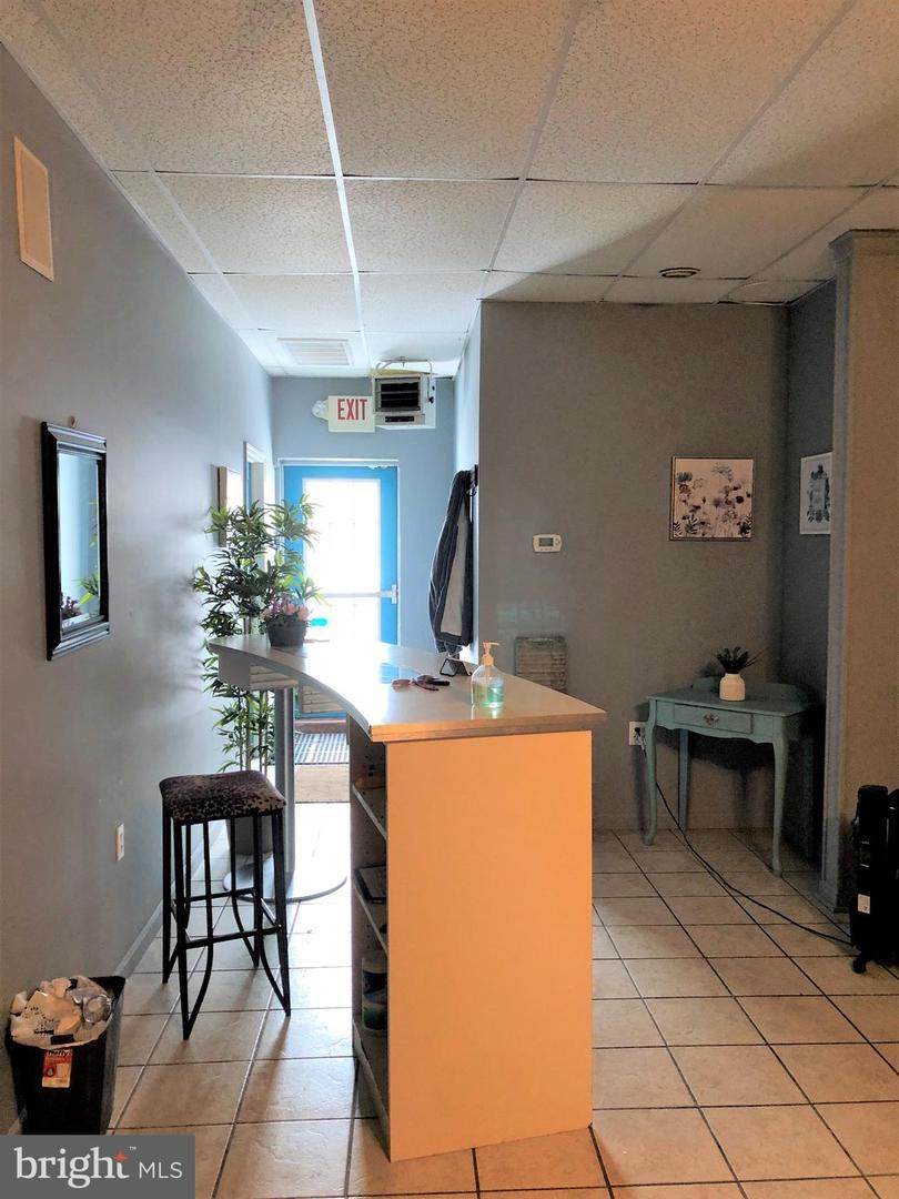 201-211 Broad Street - Photo 1