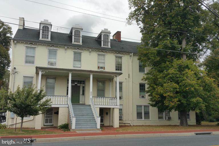 423 E Patrick Street - Photo 1