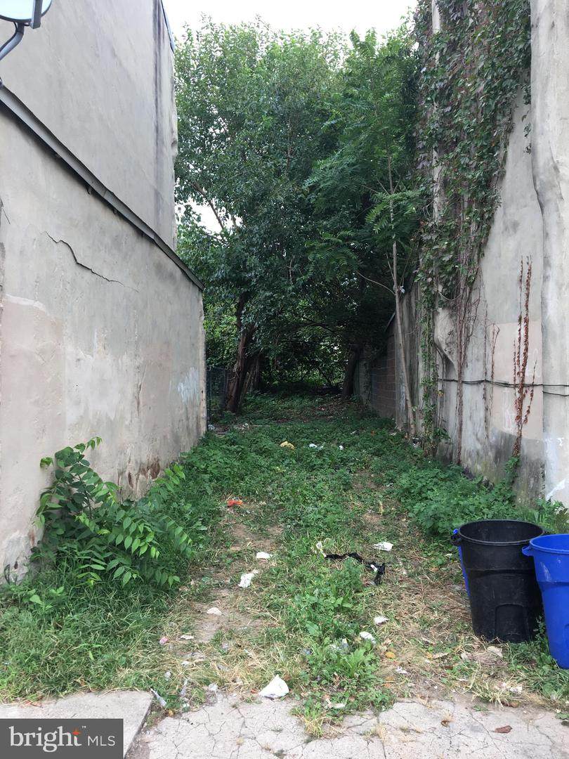 1217 Adams Avenue - Photo 1