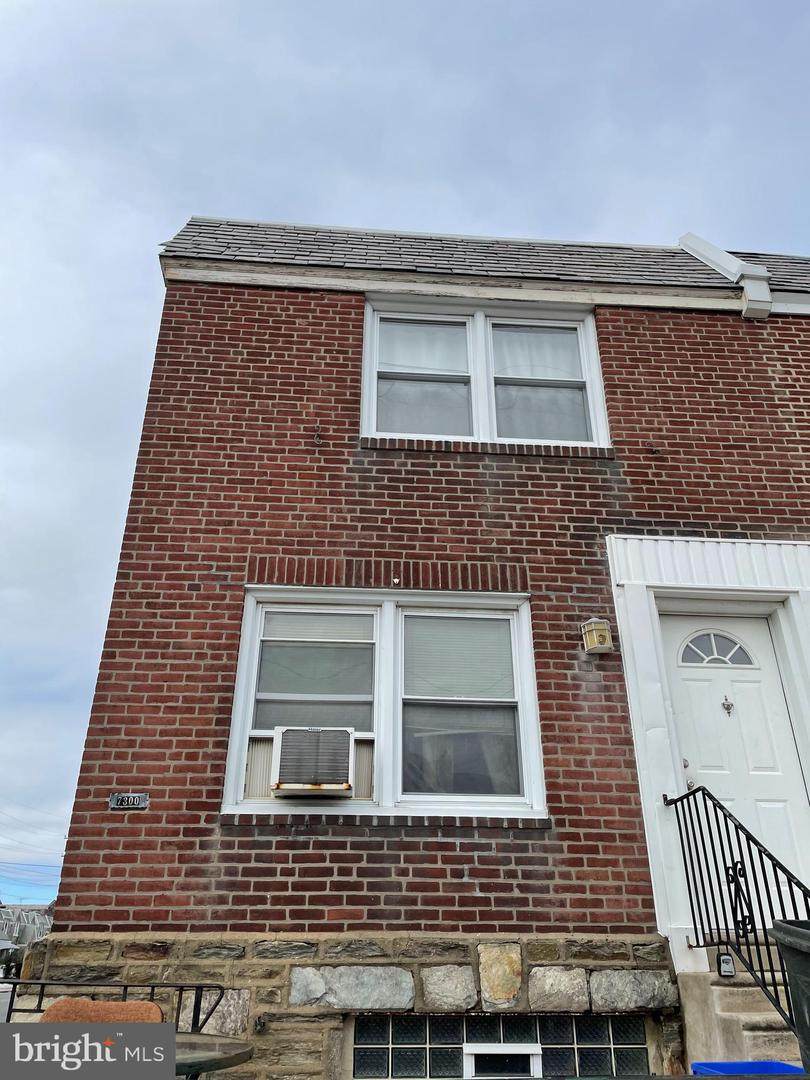 7300 Sackett Street - Photo 1