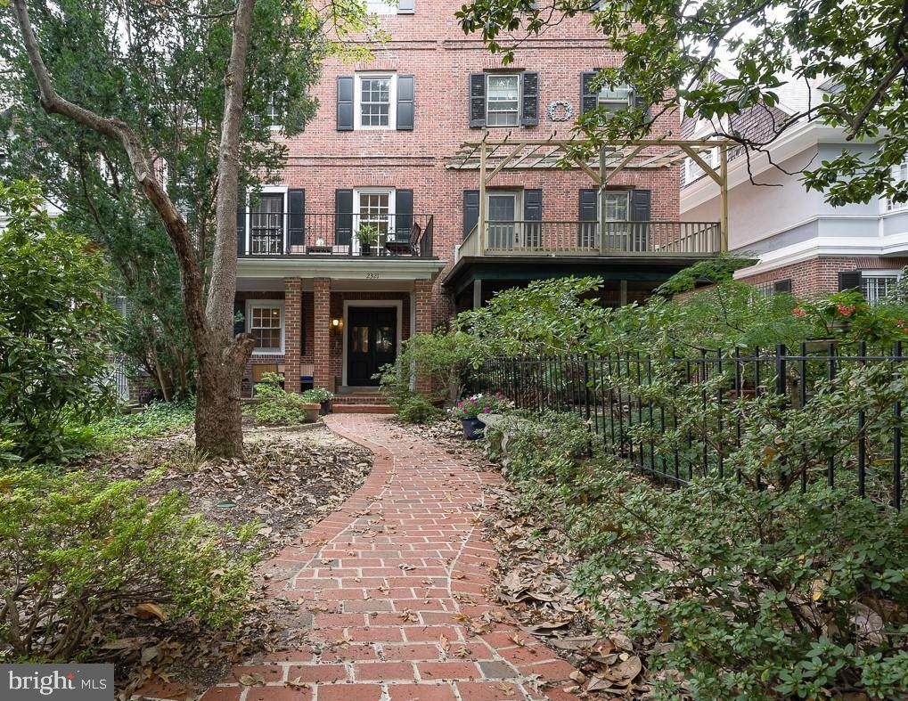 2321 Ashmead Place - Photo 1