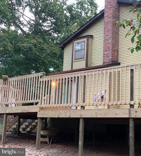 305 Woodcroft Avenue - Photo 1