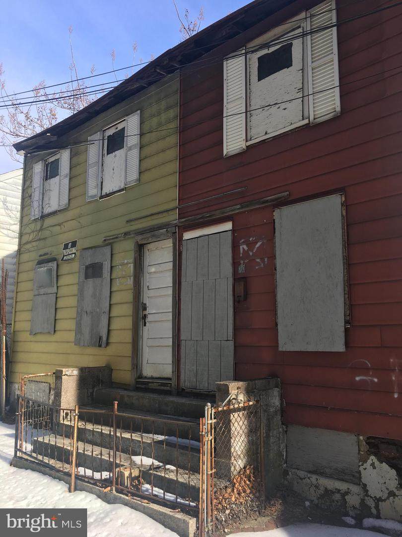 70 Clark Street - Photo 1