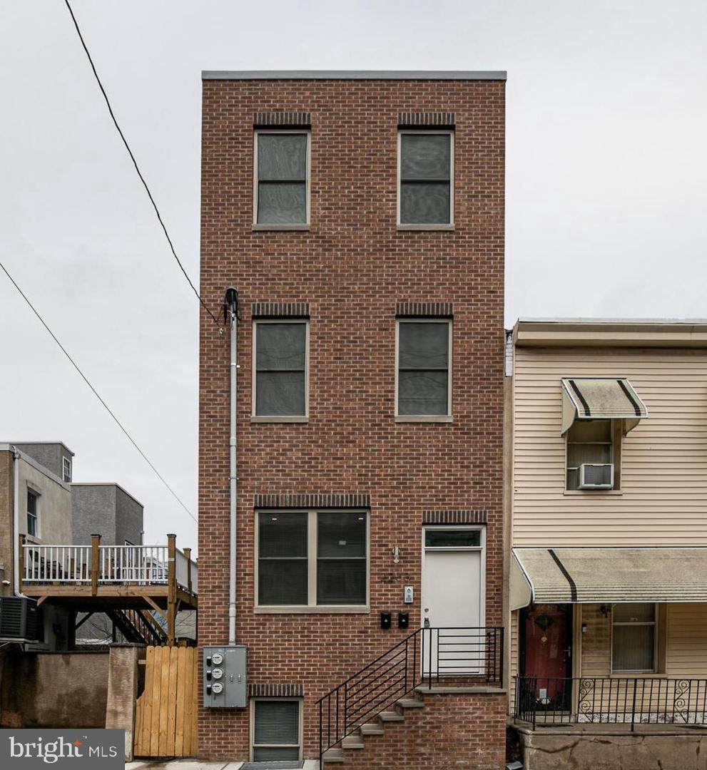 2233 Ellsworth Street - Photo 1