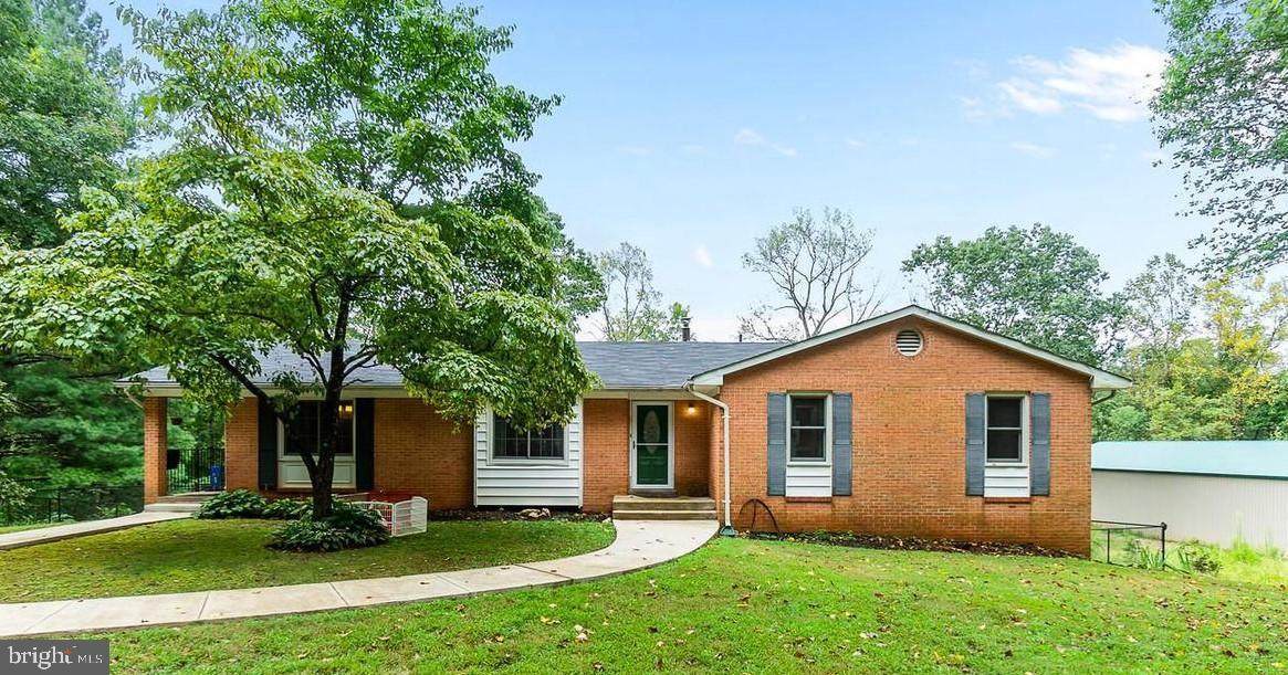 8777 Hunt Trail - Photo 1