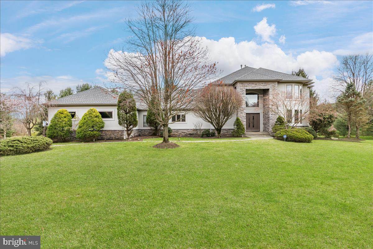 8 Tomlyn Drive - Photo 1