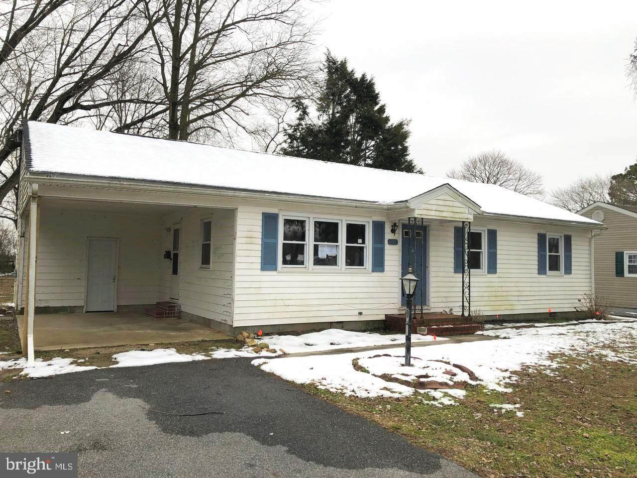 1094 Main Street - Photo 1