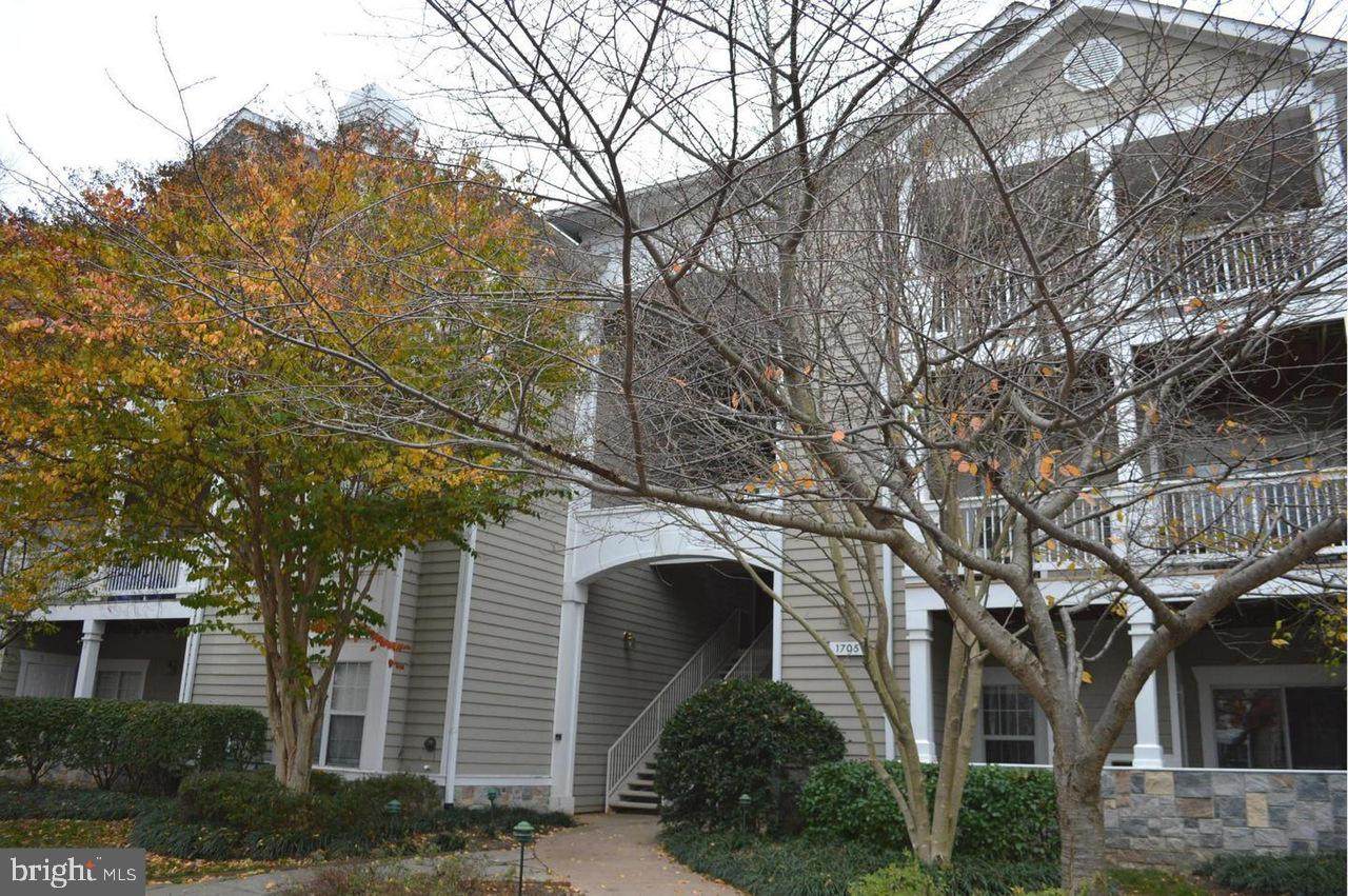 1705 Lake Shore Crest Drive - Photo 1