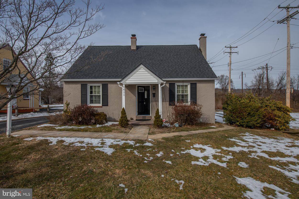 1611 Olive Street - Photo 1