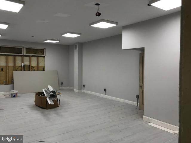 300 Somerset Street - Photo 1