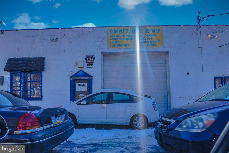 2001 Venango Street - Photo 1