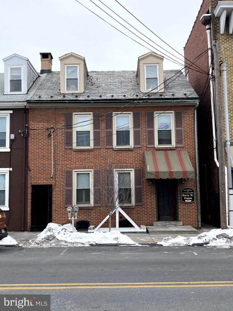 809 Chestnut Street - Photo 1