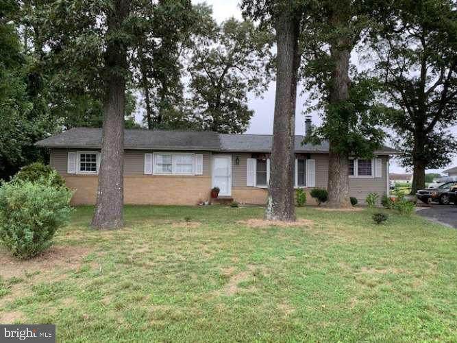 24207 Dupont Boulevard - Photo 1