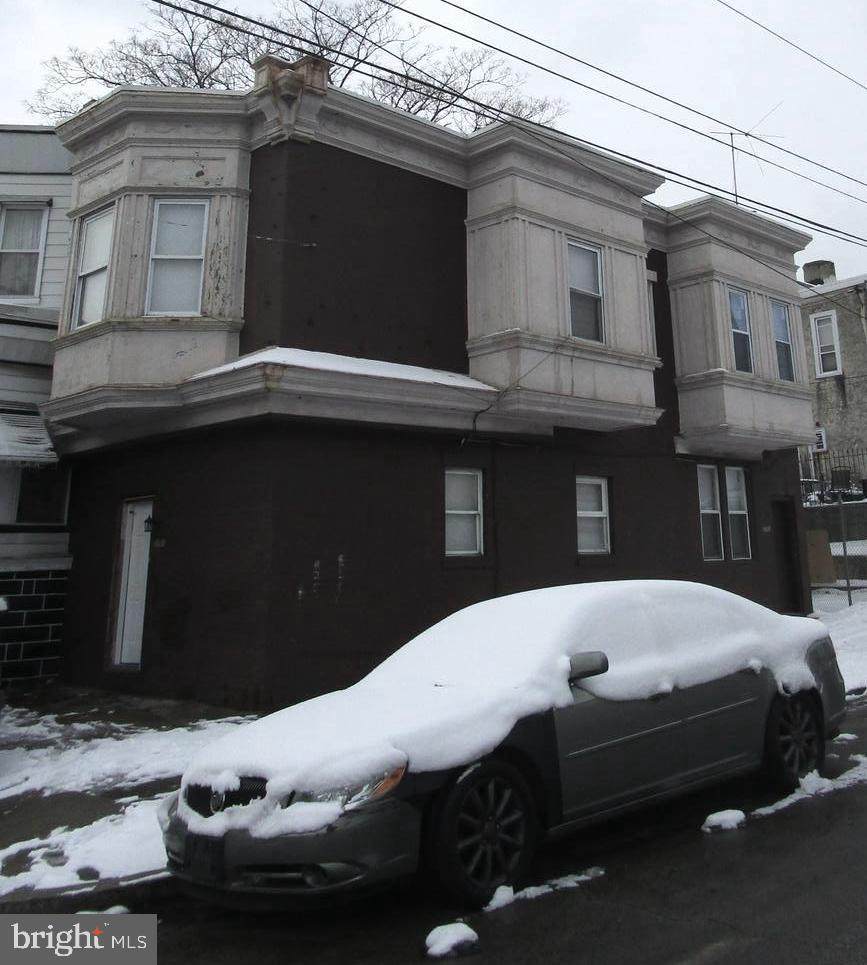 5701 Hadfield Street - Photo 1
