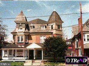 805 Main Street - Photo 1
