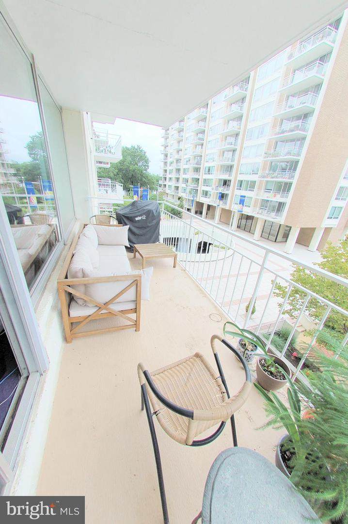 1435 4TH Street - Photo 1