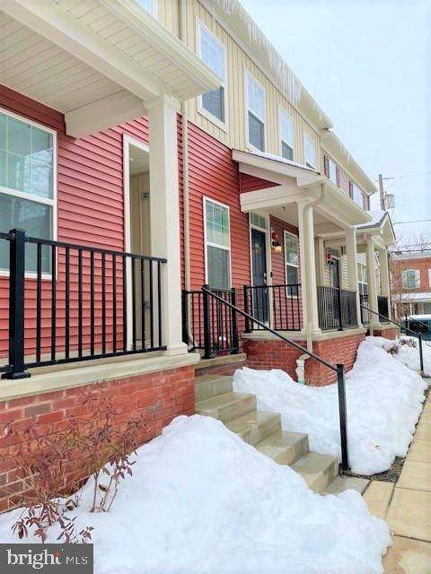 1525 Dekalb Street - Photo 1
