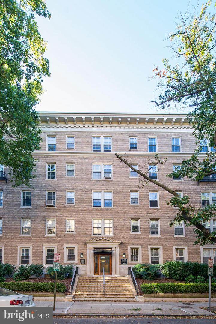 1910 Kalorama Road - Photo 1