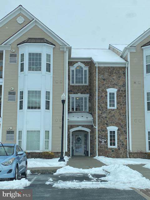 1021 Creekside Drive - Photo 1