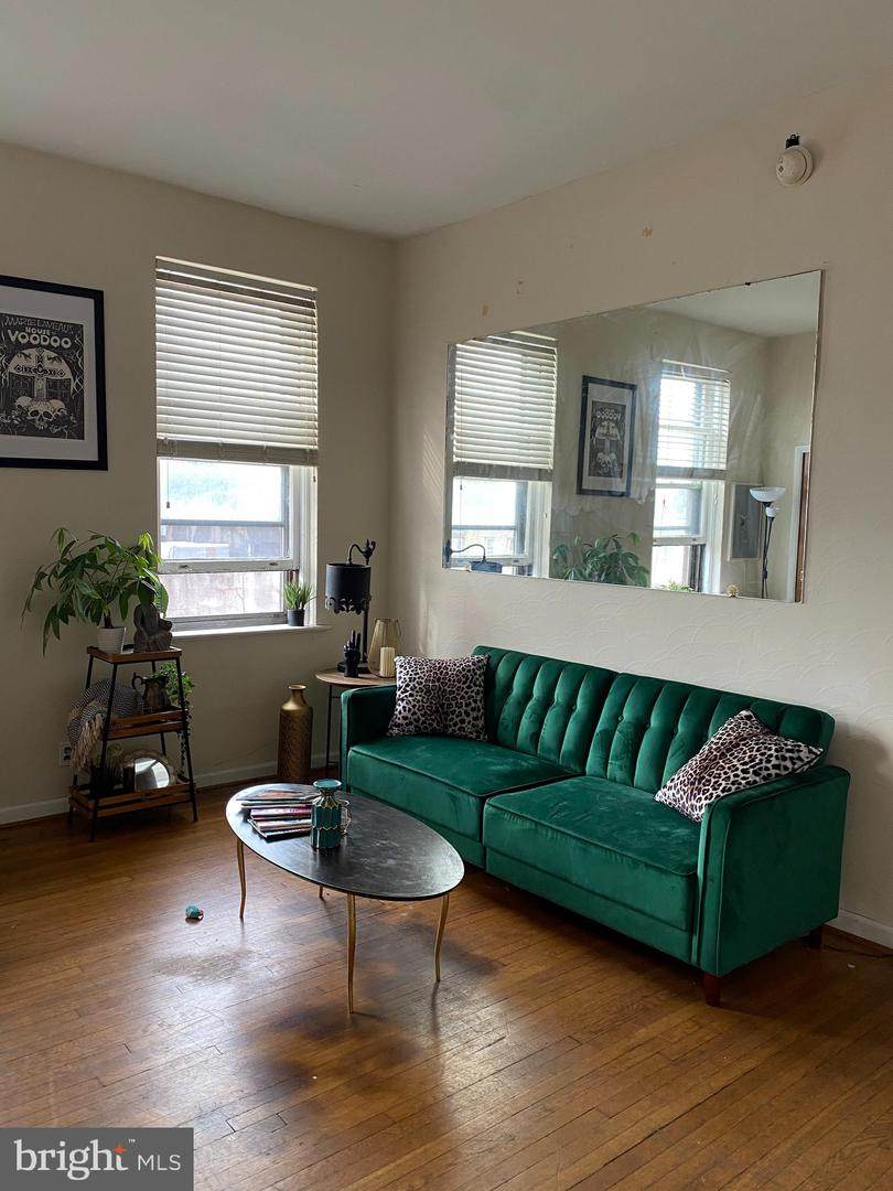 2607-9 Broad Street - Photo 1