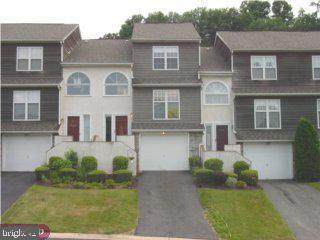 243 Moria Place - Photo 1