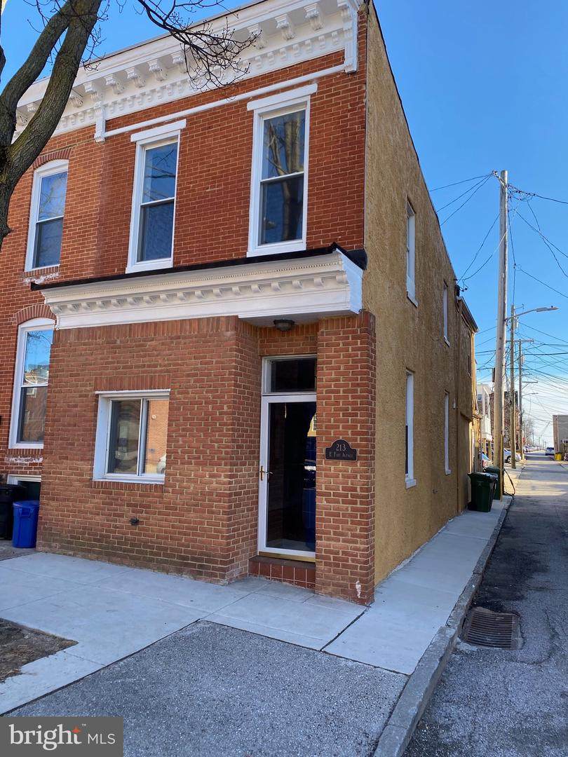 213 Fort Avenue - Photo 1