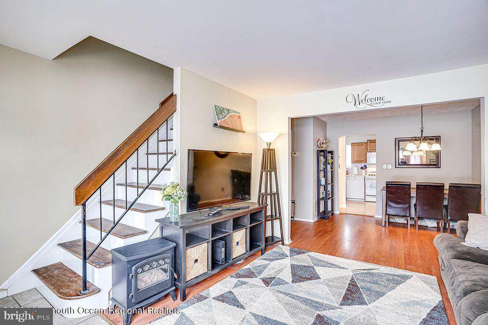 37 Primrose Lane - Photo 1