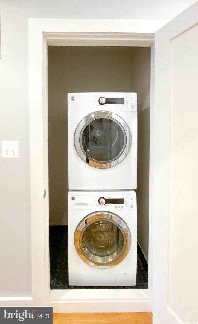 1826 11TH Street - Photo 1