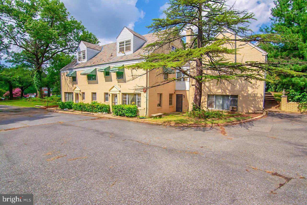3201 O Street - Photo 1