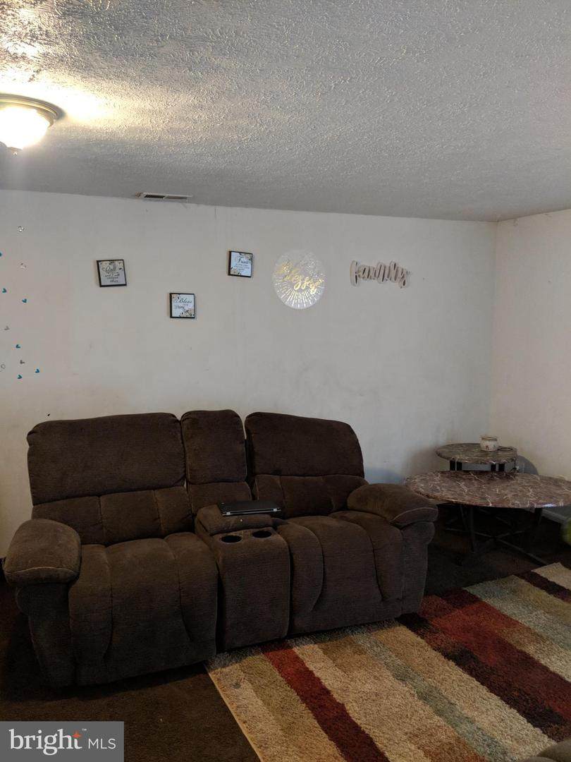 12 Victoria Manor Court - Photo 1