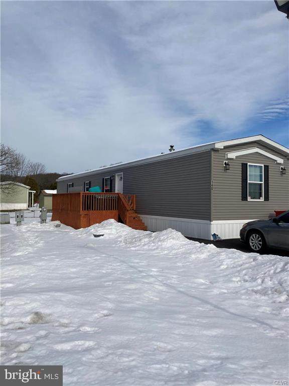 140 Concord Drive - Photo 1